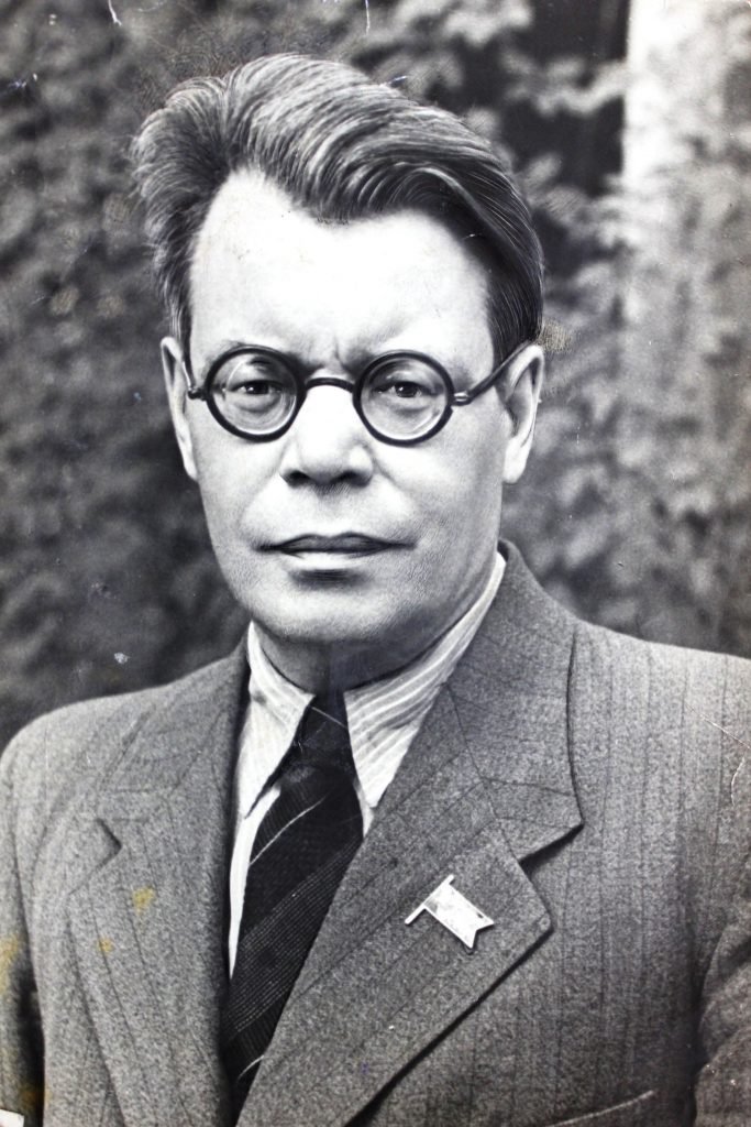 Исаковский Михаил Васильевич